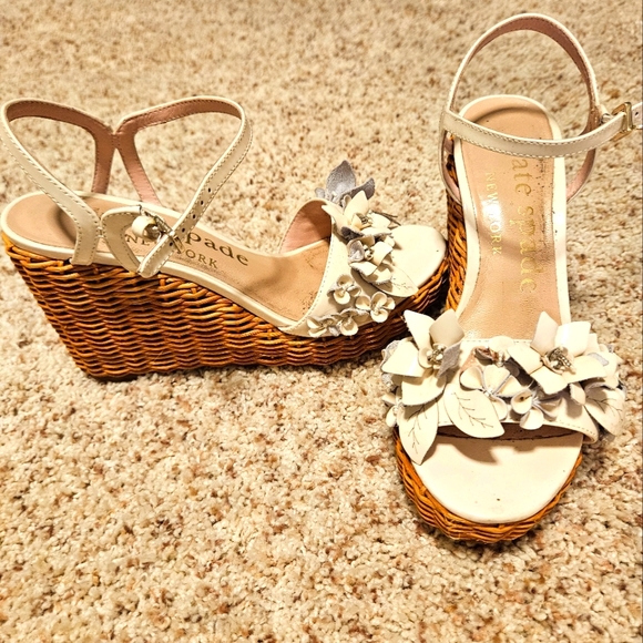 Kate Spade Fiori Wicker Womens Patent Leather Embellished Wedge Sandals - Picture 3 of 4